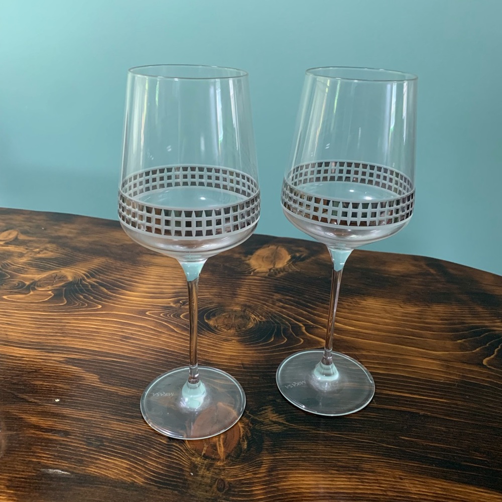 Mikasa Silver Patterned Wine Glasses
